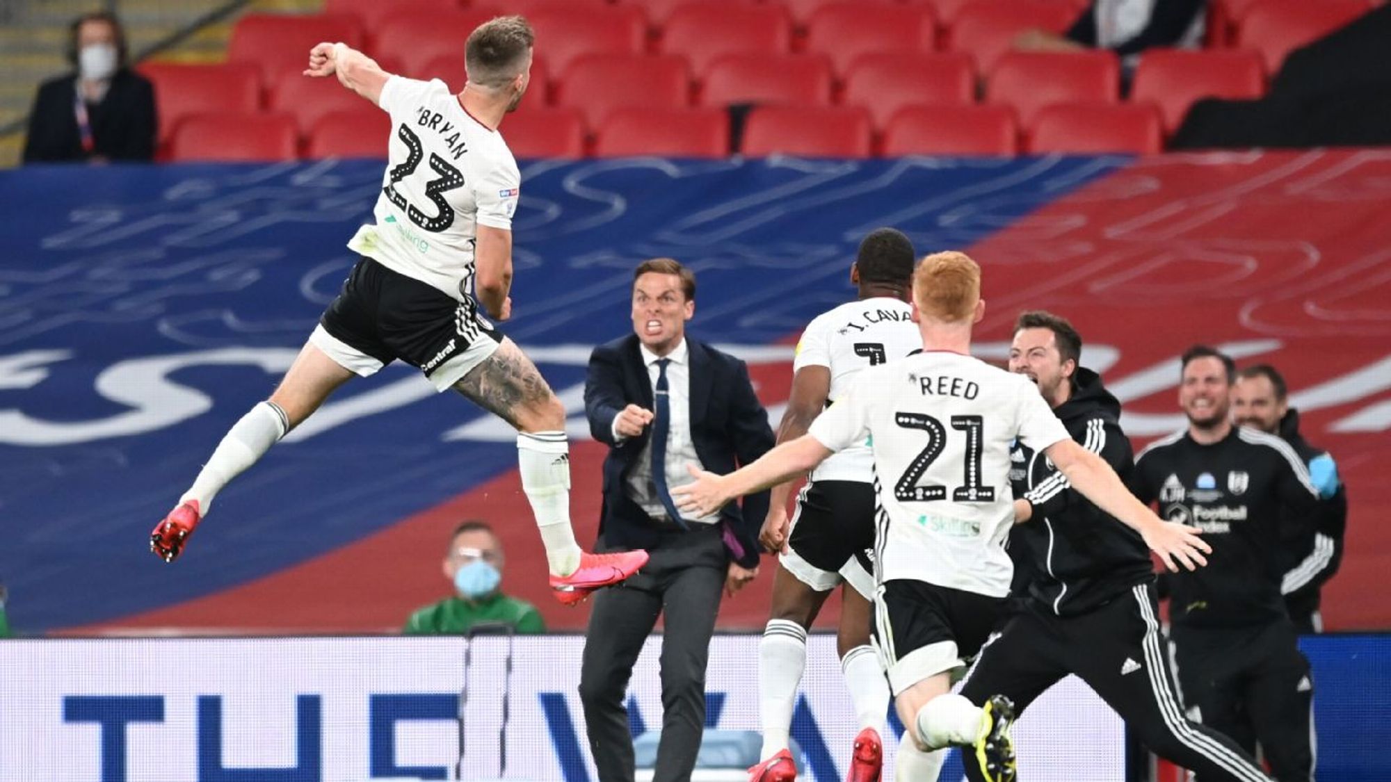 在关键的双 在关键的双