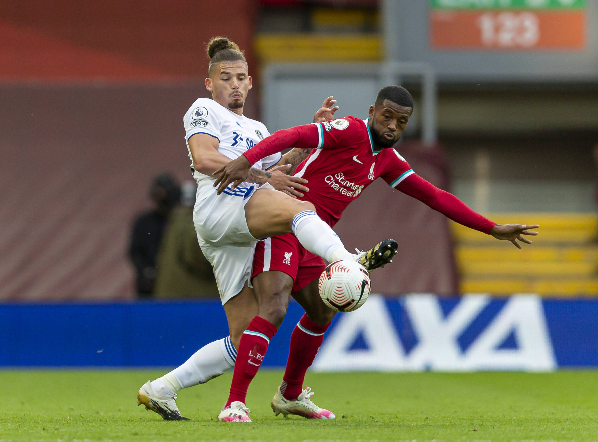 两队展开了 两队展开了